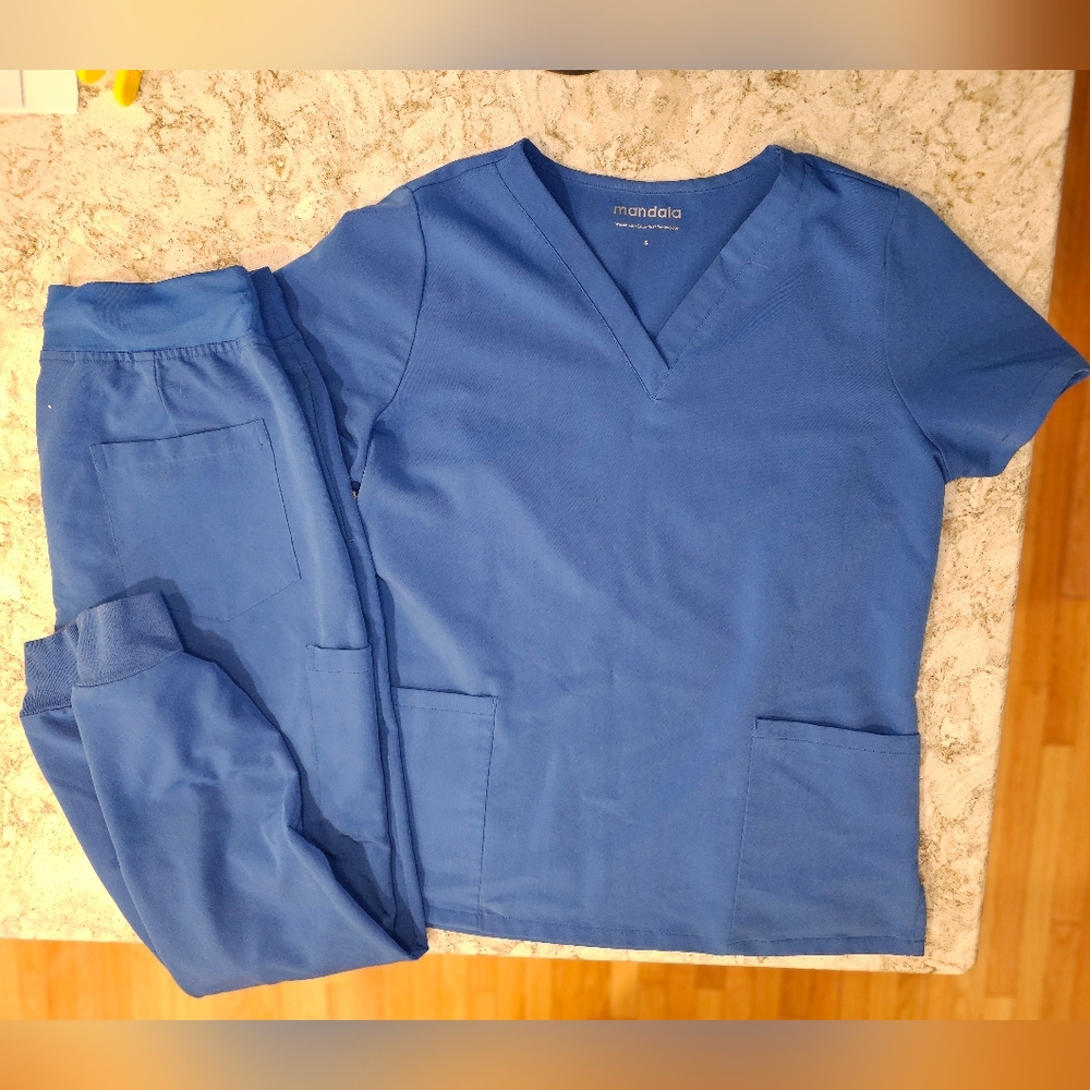 Mandala Women's Scrub Set Size Small